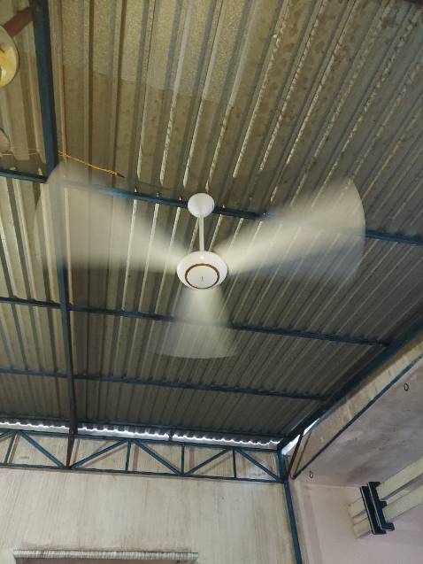 Ko quạt chạy rất êm,  đúng hàng nhật