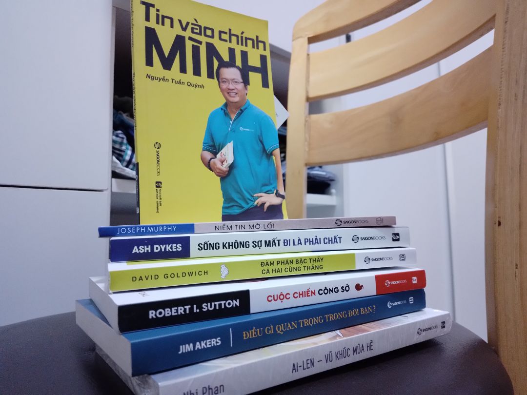 mua nguyên được một bộ sách giảm giá của SaigonBook với giá hết sức dễ chịu. cảm ơn nhà sách. hy vọng, sẽ có nhiều kiến thức thực tiễn bổ ích.