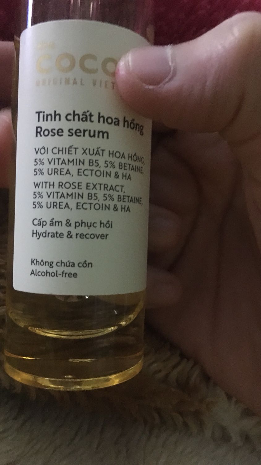 Mùi thơm nhưng hơi bết rích, để một thời gian lâu mà còn dính. Nhưng chất lượng chung khá tốt, cấp ẩm tương đối và phục hồi tương đối được