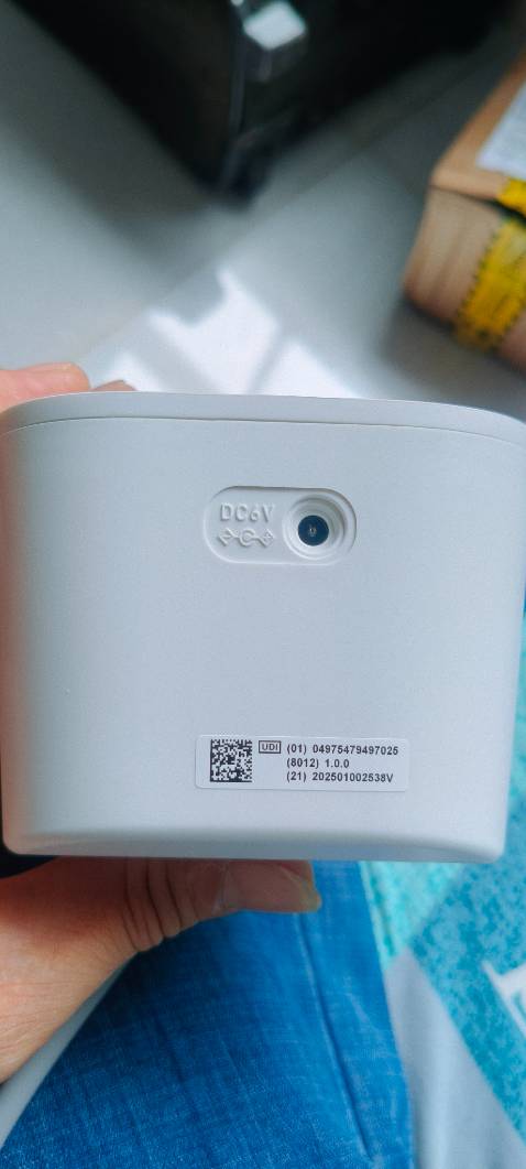 Hàng như hình ảnh quảng cáo, mà shop không gửi kèm cục adapter 6V.