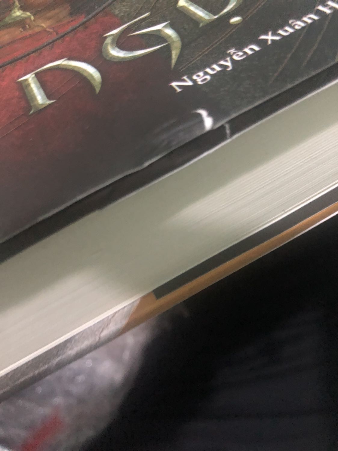 Nhà bán bán sách cũ? Sách nhận về bị dập gáy, nhăn, móp mà vẫn bán theo giá bìa như sách mới? 

Tiki giao hàng nhanh.