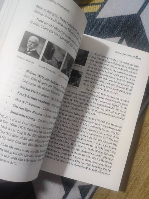 Mua sách trên tiki thì khỏi bàn về chất lượng giấy với thời gian dự kiến giao nha, sách đc bọc bằng bọc chống sốc nên cũng đỡ trầy xước sách nè Mua sách trên tiki thì khỏi bàn về chất lượng giấy với thời gian dự kiến giao nha, sách đc bọc bằng bọc chống sốc nên cũng đỡ trầy xước sách nè