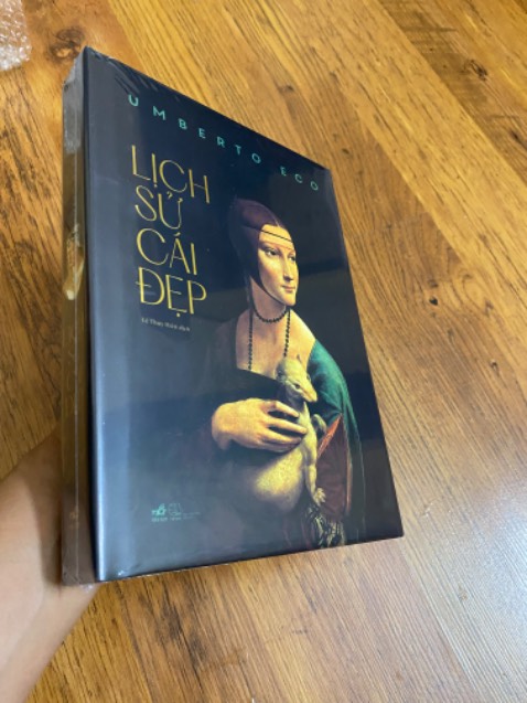 Đóng gói cẩn thận. Sách đến tay nguyên seal, ko cấn móp. Rất hài lòng