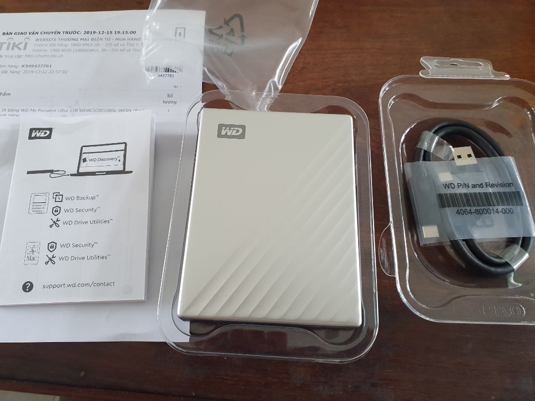 Tốc độ nhanh, nhận usb 3.1
hàng chuẩn
có đủ cáp type-C to type-C và đầu Type-C to Type-A
hành giao nhanh hơn ngày dự kiến
p/s: ai muốn vừa dùng được cho Windows, Mac, Android (mình samsung S10)... thì định dạng exFAT xài là cắm đâu cũng nhận.