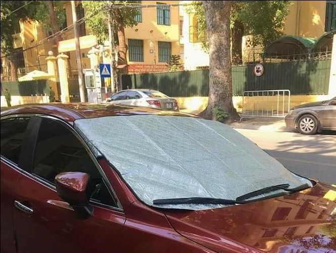 Giao hàng nhanh, sản phẩm đẹp giống như hình ảnh mô tả. Sản phẩm tốt hơn mình nghĩ. Độ dày vừa phải, chưa dùng nên không biết chất lượng cách nắng như thế nào. Sản phẩm tiện lợi dễ dàng gắp lại bỏ vào túi