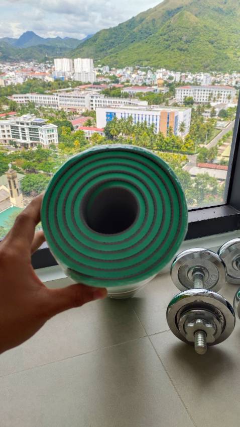 Thảm rất đẹp mình cho 5s đúng tiền nào của đó ,nếu đc cái túi xách đi thì qá tuyệt vời Thảm rất đẹp mình cho 5s đúng tiền nào của đó ,nếu đc cái túi xách đi thì qá tuyệt vời