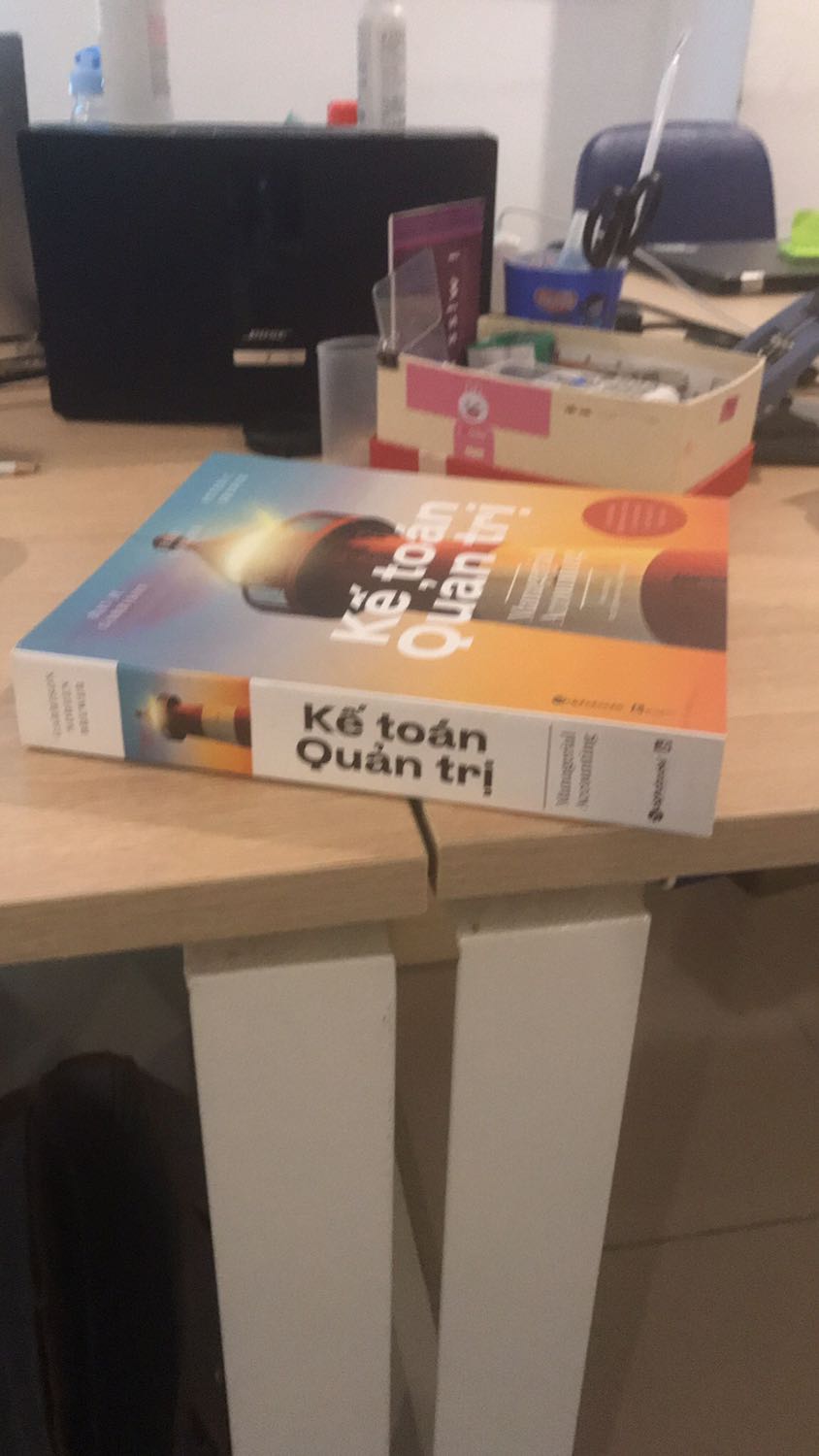 Sách đẹp đóng gói đẹp, vô cùng hài lòng. Nếu được tặng thêm đánh dấu trang thì còn tuyệt vời hơn nữa