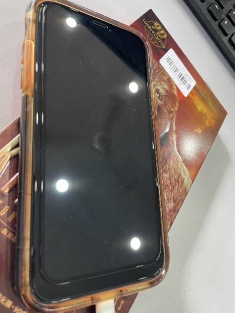 Kính cường lực loại này tuy tốt nhưng nhỏ so với iphone X, nhà bán hàng vui lòng đăng bán đúng kích cỡ của loại iphone nhé. Kính cường lực loại này tuy tốt nhưng nhỏ so với iphone X, nhà bán hàng vui lòng đăng bán đúng kích cỡ của loại iphone nhé.