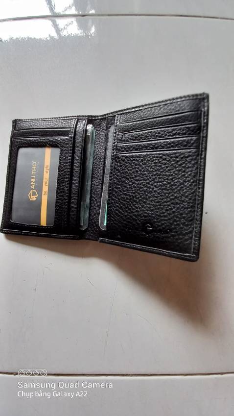 Hàng đúng mẫu, rất đẹp, da mềm, mịn.