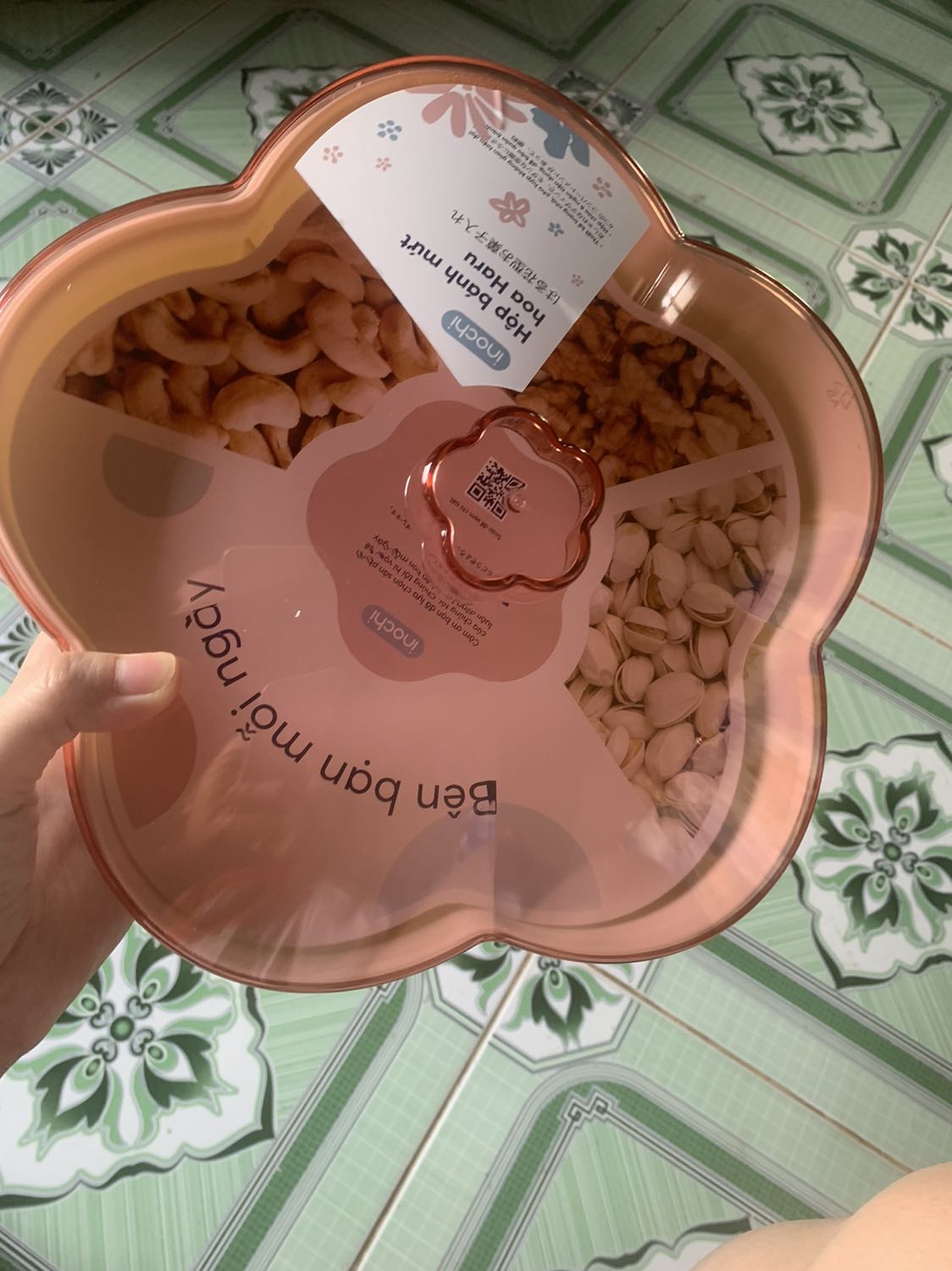 Mình chọn mua khay vuông mà shop giao khay hoa, 2 lần mua hàng Tiki đều gặp vấn đề .