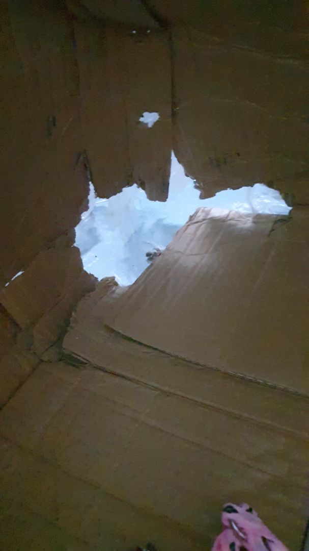 hàng chất lượng đóng gói kỹ càng,nhưng bên giao hàng quá ẩu tả để gói hàng dơ như đồ bỏ  chuột cắn xé nhìu chổ trên thùng, nhưng may là shop gói hàng kỹ,nếu ko thì gói tă coi như bỏ khi bị chuột cắn vào bọc tă.mong shop típ nhânn ý kiến
5sao cho shop
1 sao cho vận chuyển J&T