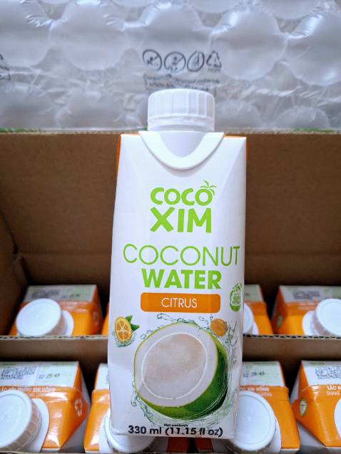 Nước dừa này uống rất ngon, ngọt nhẹ, thơm mùi tắc, ướp lạnh sẽ ngon hơn. Tiki đóng thùng vô cùng cẩn thận và sạch đẹp. Hạn sử dụng còn rất dài. 5 sao cho Tiki và cả công ty sản xuất.