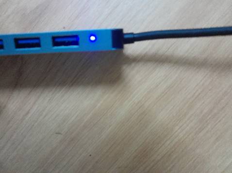 Kết nối ổn định, nhỏ gọn
2 đầu USB và TYPE C rất hữu ích khi dùng các thiết bị khác nhau
Giao hàng nhanh 
Giá cả hợp lý
Cám ơn TIKI.