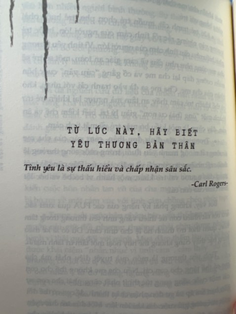 Mua trên Tiki lúc nào giá cũng rẻ, đóng gói cẩn thận. Mình mới đọc vài trang, thấy khá hay và giống đời thực.