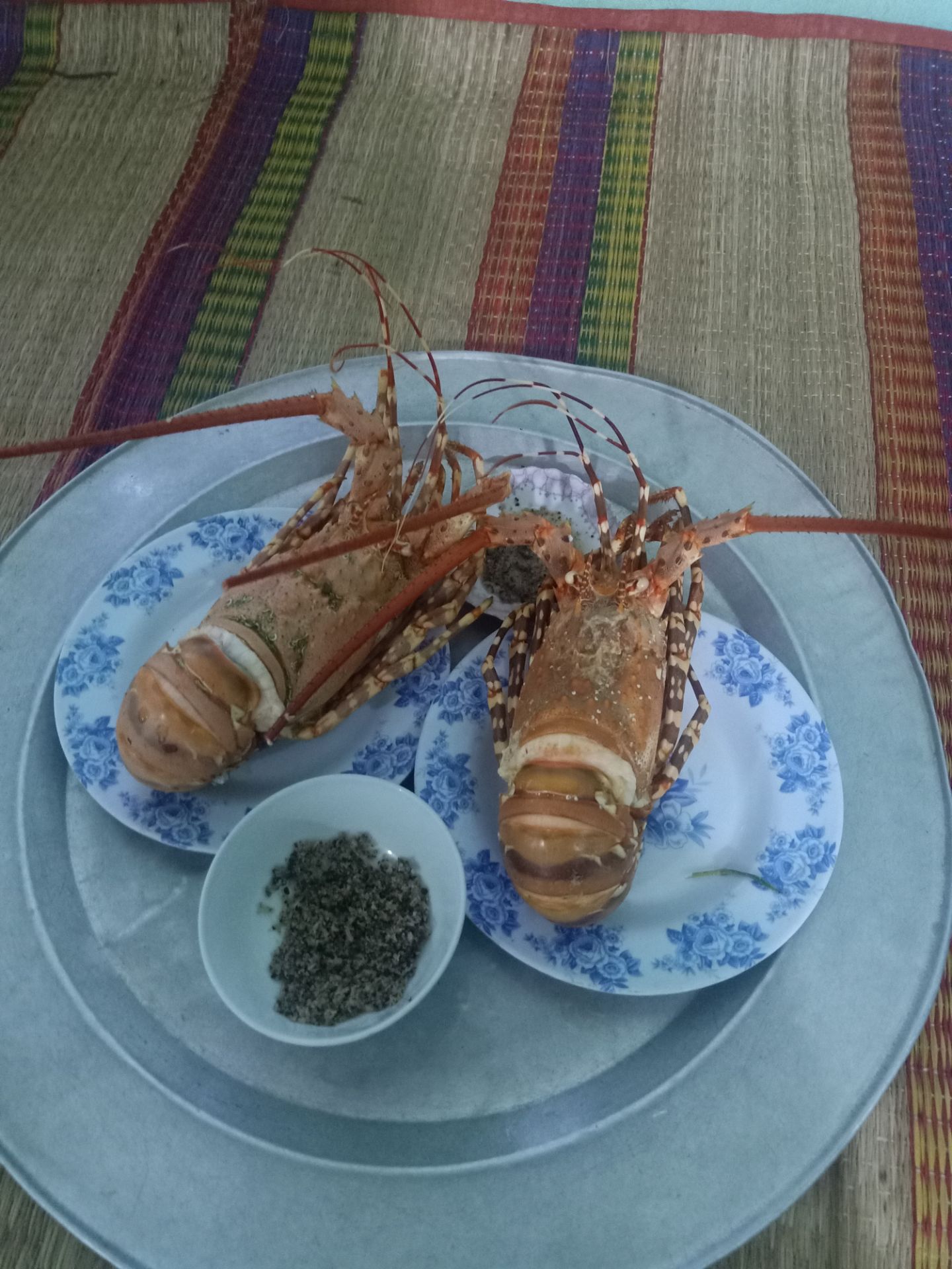 Nước mắm ngon, không mặn lắm,thêm tỏi, đường, bột ngọt là ok