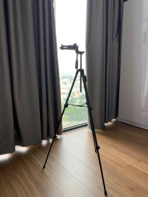 Xứng đáng với giá tiền. Chắc chắn, cứng cáp, thiết bị remote  kết nối với điện thoại dễ. 
Shop tư vấn cẩn thận chu đáo. 
Đáng mua