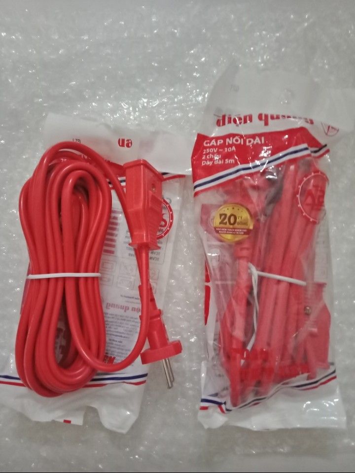 dây cáp khá chắc, chiều dài được 4,8m thôi