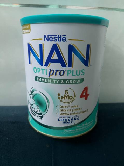 bao bì nan xanh mới này nhìn đẹp, sữa mát dễ uống cu nhà t khoái lắm, sx theo công thức thụy sĩ nên chất lương bao bì nan xanh mới này nhìn đẹp, sữa mát dễ uống cu nhà t khoái lắm, sx theo công thức thụy sĩ nên chất lương