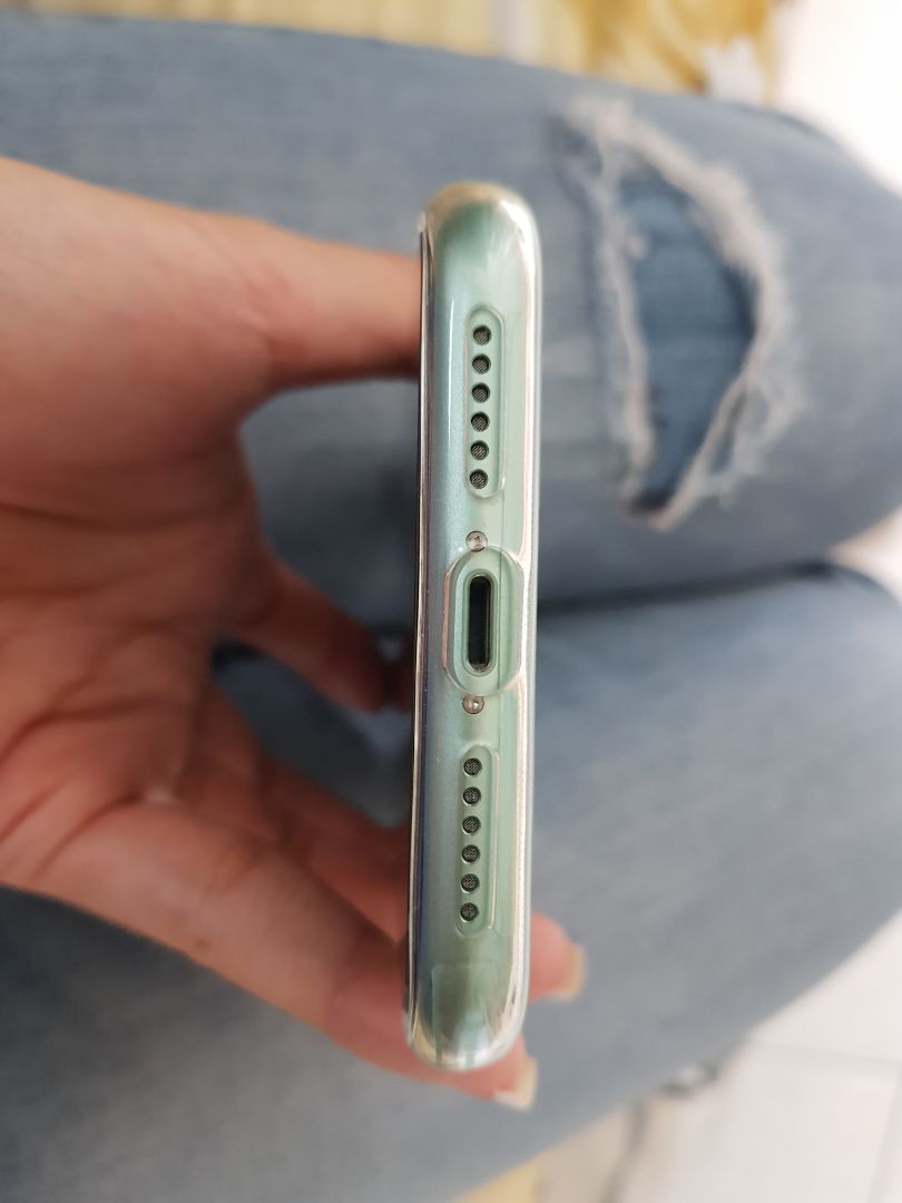 khá trong, ôm khít, ốp đẹp, chắc tay, giá ok, gói kỹ, giao nhanh, shipper nhiệt tình vui vẻ, thanks all