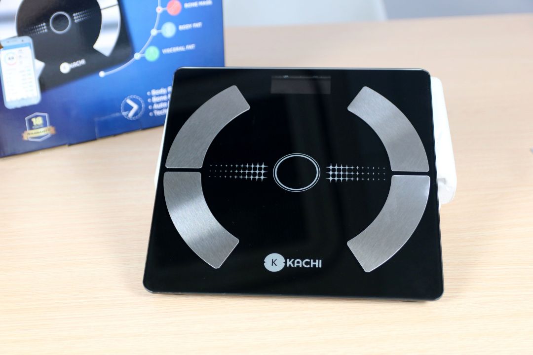 Trước khi mua mình cũng băng khoăn về chất lượng sản phẩm. mua về môt thời gian thì thấy chất lượng sản phẩm tốt, hàng chính hãng có tem.mác rõ rang