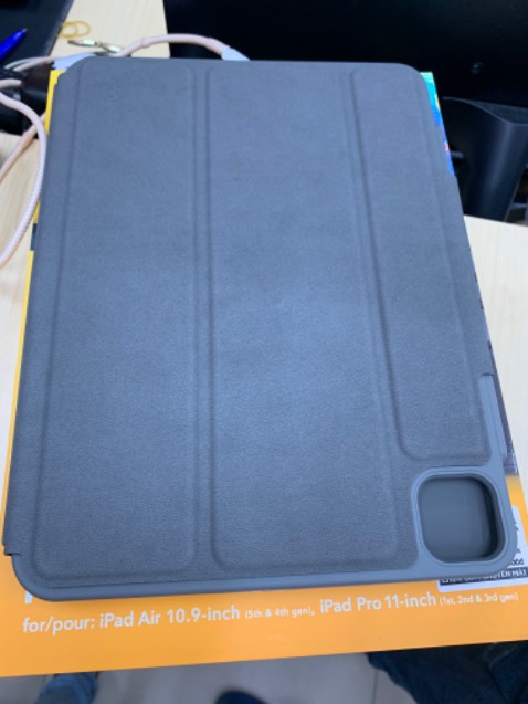 Hàng đẹp mà mua về chưa lắp vì ko biết cách lắp,tưởng có giấy hướng dẫn nhưng ko hề có nên vẫn để góc bàn