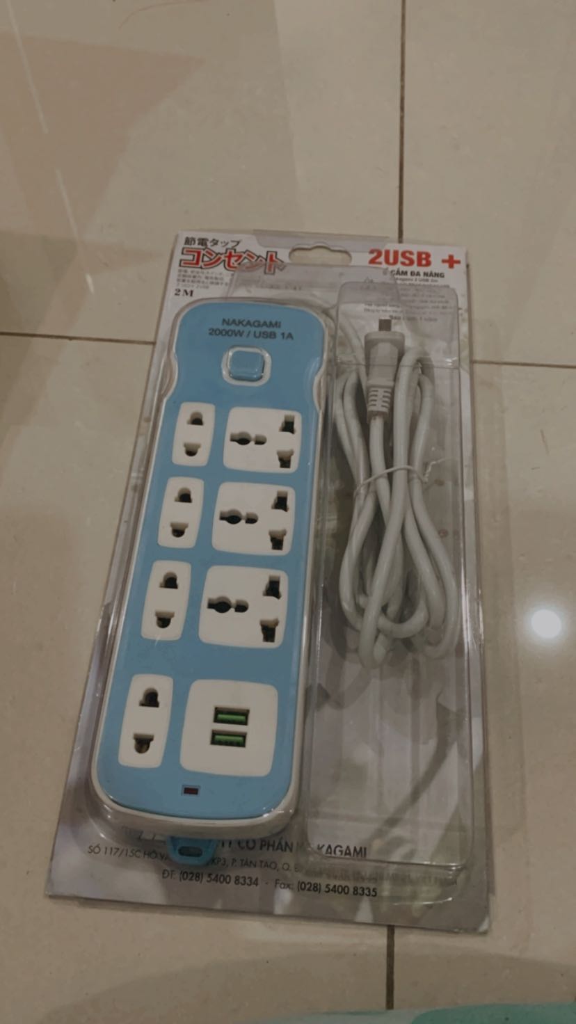 U là tr, giá tốt có chăm mấy mà cái ổ điện nó bự 7 chỗ cắm còn cắm sạc usb đc luôn. Tiện thiệt sự. Mà tiki đóng gói cái hộp chà bá thấy có tâm dễ sợ 🤣 anh shipper dễ thương xỉu, tui còn 1 đơn nữa mad ảnh chở k nổi nữa nên hẹn hôm sau lại giao.