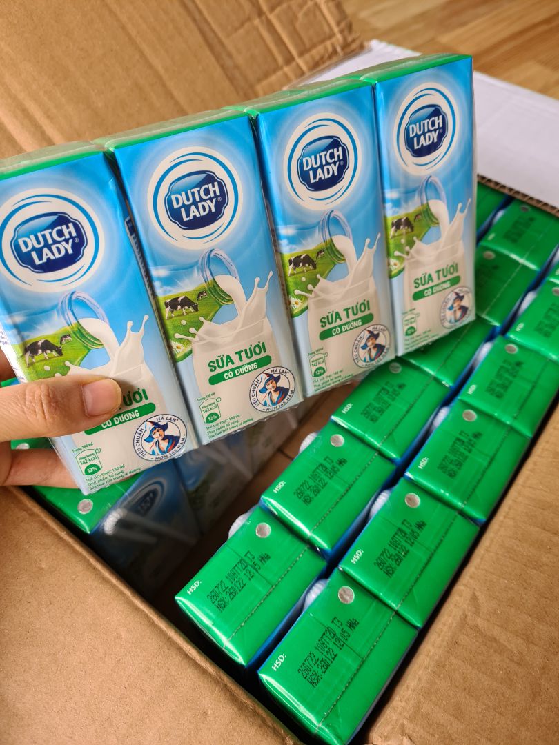 Gia đình mình thích hãng sữa này, vị thơm ngon, mua tại Tiki nên đảm bảo hàng chính hãng, rất yên tâm về chất lượng, hạn dùng cũng còn dài nên không lo gì cả.