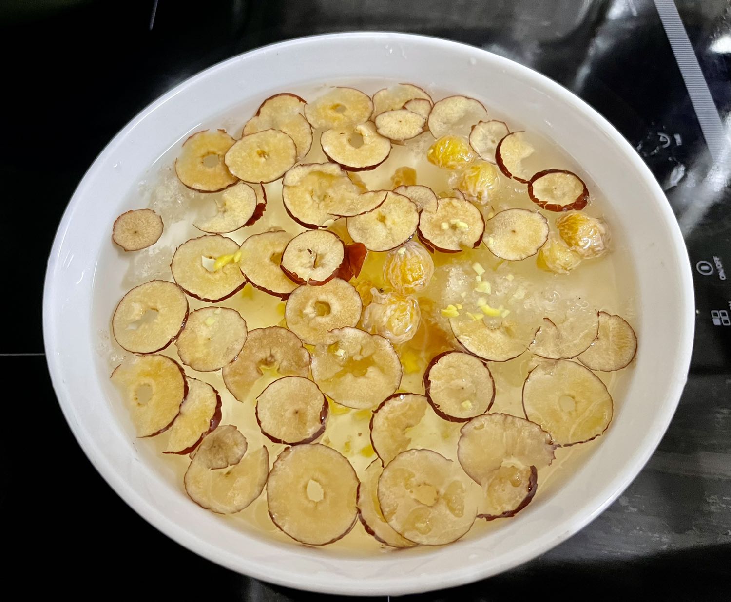 Bát đĩa đẹp. Nên mua các bạn nhé!