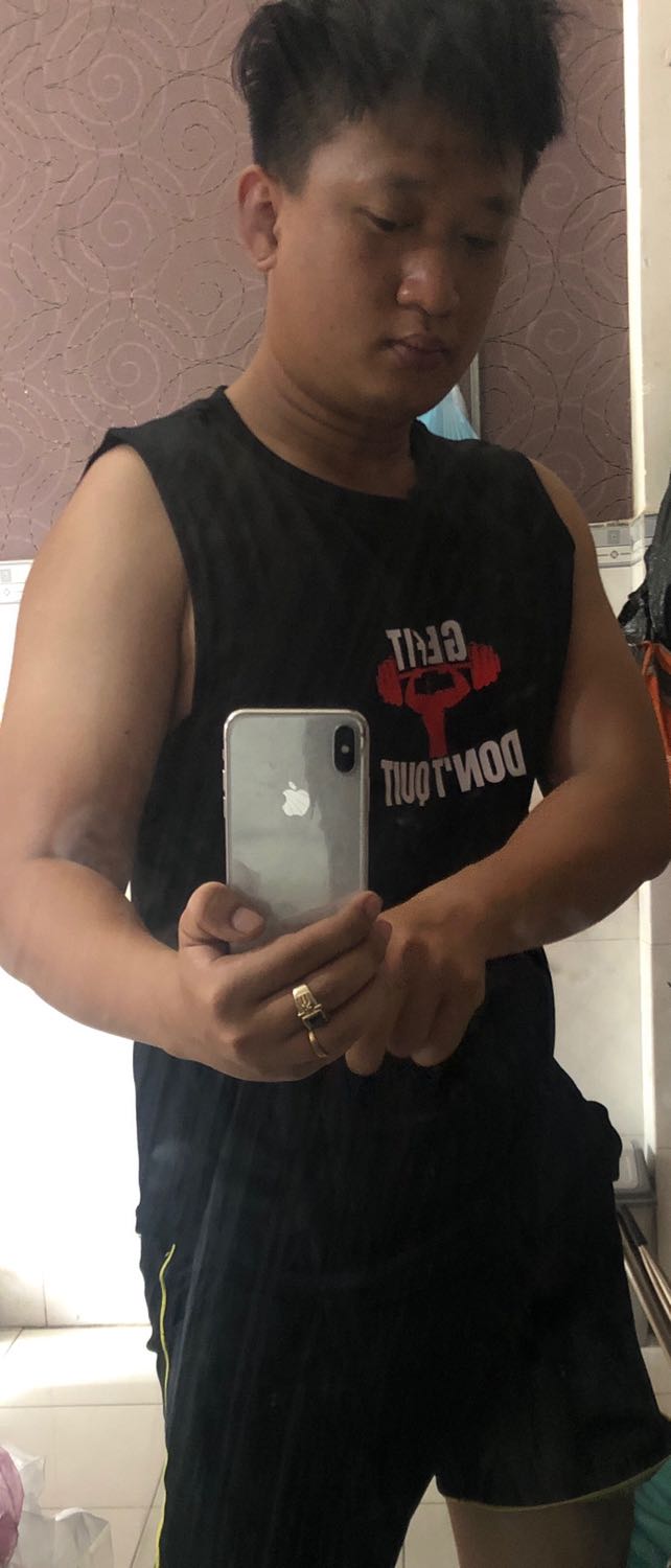 Nếu tập chuyên nghiệp thì khuyên mọi người mua 2XL vì áo hơi nhỏ Nếu tập chuyên nghiệp thì khuyên mọi người mua 2XL vì áo hơi nhỏ