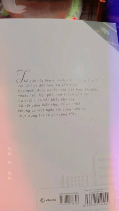 Sách hay cực nha mn phải nói đây là quyển sách ưng nhất mik từng mua ấy. Phù hợp vs Gen Z đg mất định hướng ấy. Sách hay đóng gói thì tạm mà k móp méo nên ok. Nên mua nha 🤟🌷
