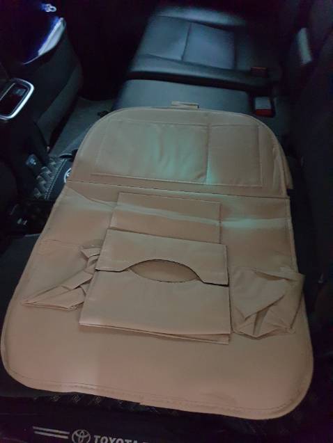 Quá tệ!.
Tôi đặt hàng sản phẩm màu đen để hợp với màu nội thất xe, nhưng hôm nay 10/8/2022 lúc 14h30 tôi nhận sản phẩm màu vàng chóe.
Tôi đề nghị đổi lại màu đen như tôi đã đặt hàng.