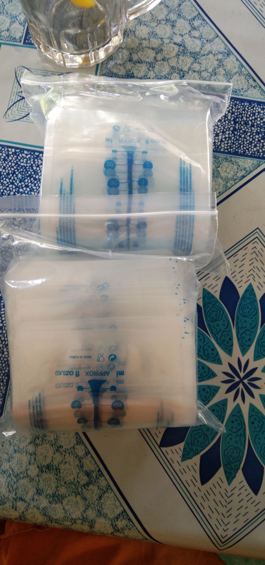 Mình mua 2 hộp mỗi hộp 30 cái , nhưng khi mình kiểm lại thì 1 hộp 30 cái, 1 hộp chỉ 29 cái, do chưa xài nên không biết chất lượng ra sao. Mình mua 2 hộp mỗi hộp 30 cái , nhưng khi mình kiểm lại thì 1 hộp 30 cái, 1 hộp chỉ 29 cái, do chưa xài nên không biết chất lượng ra sao.