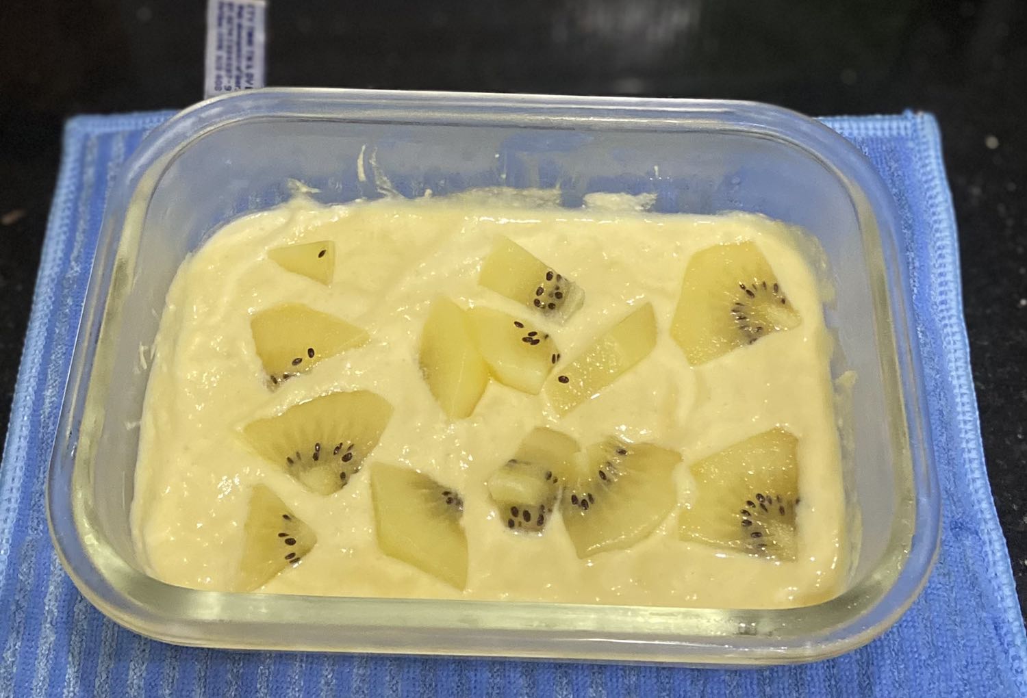 Ko chuẩn. Mặc ko đẹp. Chất liệu vải quá mềm ko đứng ngực