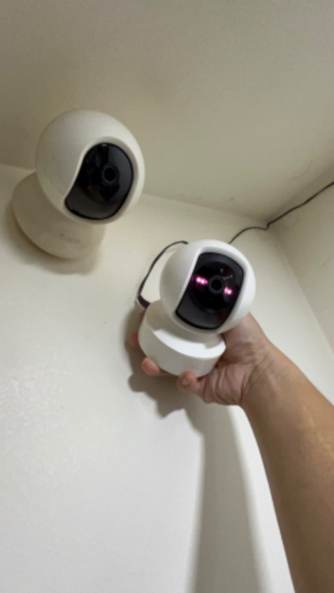 Sản phẩm vừa dùng được 2 tháng mấy đã lỗi không nhận nguồn , mặc dù đã thử đổi dây nguồn của Cam Tplink khác trong nhà nhưng vẫn ko nhận nguồn điện ( đèn ko đỏ / xanh ko sáng ) . Đề nghị TiKi xử lý bảo hành sản phẩm qua sdt *** gấp dùm mình . Xin Cám Ơn