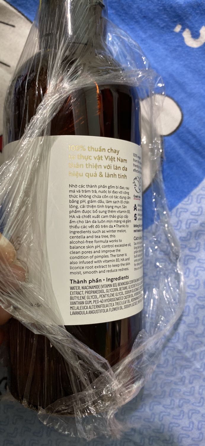 Sản phẩm rất tốt. Mình dùng mấy chai rồi. Da mịn mát. Giá ok 😁