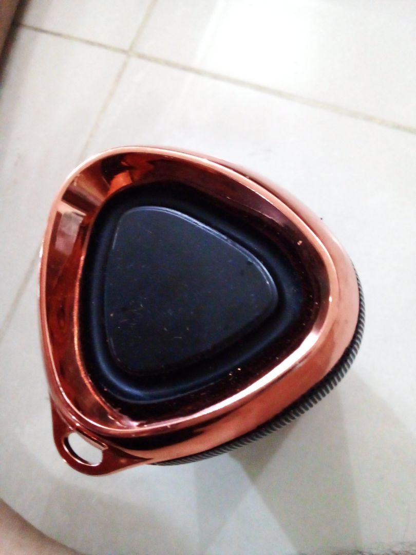 loa đẹp giao hàng nhanh mà công nhận nhỏ nhỏ mà nge lớn lắm luôn ok 5sao