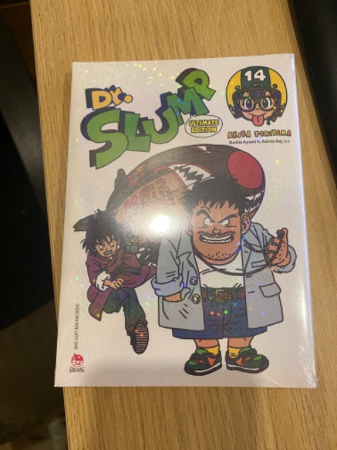 Sản phẩm đúng mô tả, truyện Dr. Slump hay miễn bàn. Phiên bản ultimate này cũng đẹp và đầy đủ khỏi chê.
Tiki luôn giao hàng nhanh và đóng gói cẩn thận.
Totally recommended.