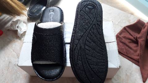 Mới nhận đc hàng. Cảm quan khi nhận ok. Dép mềm, nhẹ mang tạo cảm giác dễ chịu. Độ bền phải chờ tg. Tạm cho 4sao cổ vũ