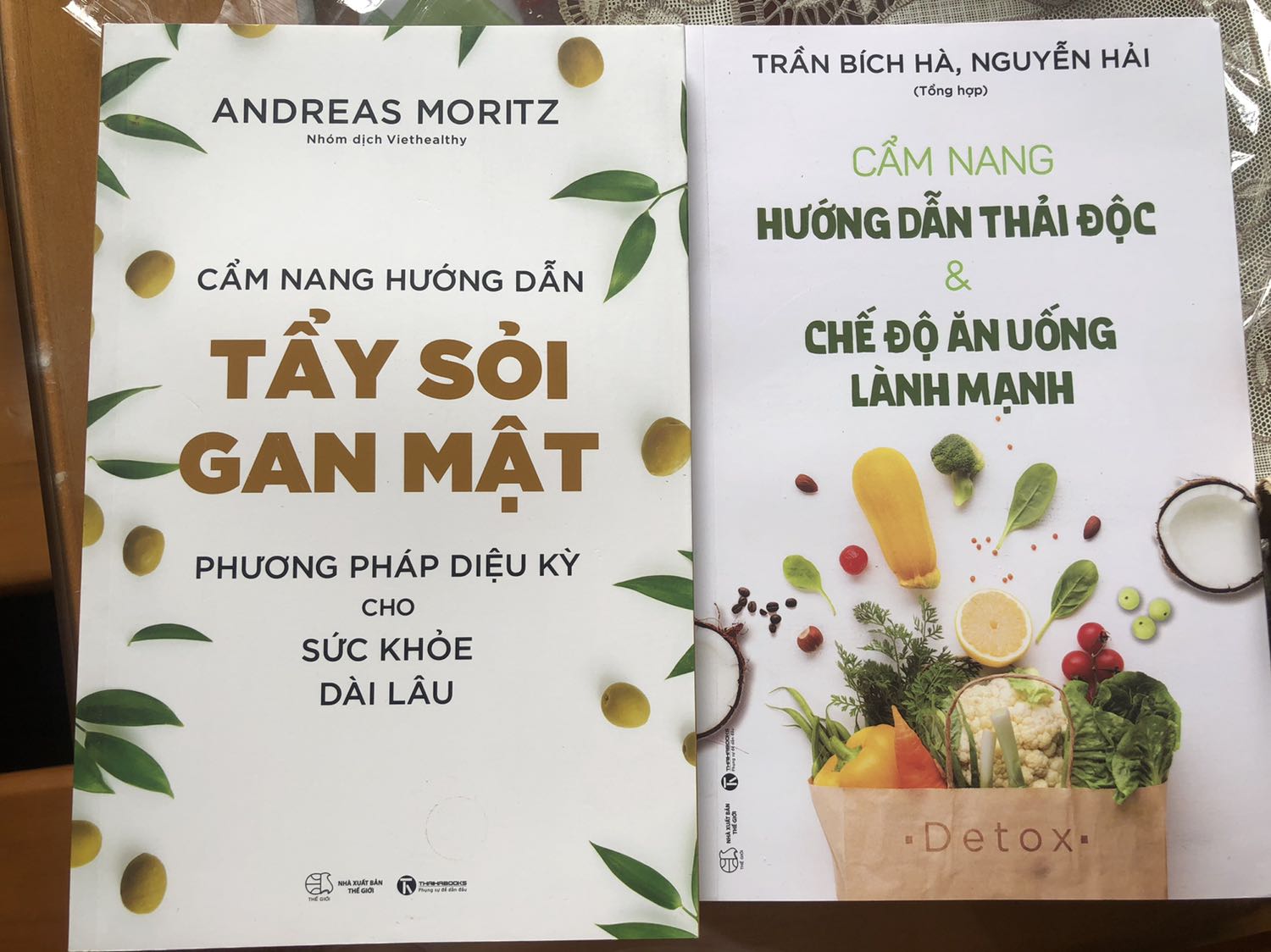 Sách được đóng gói cẩn thận, giao hàng nhanh. Nội dung thì cực kỳ bổ ích.