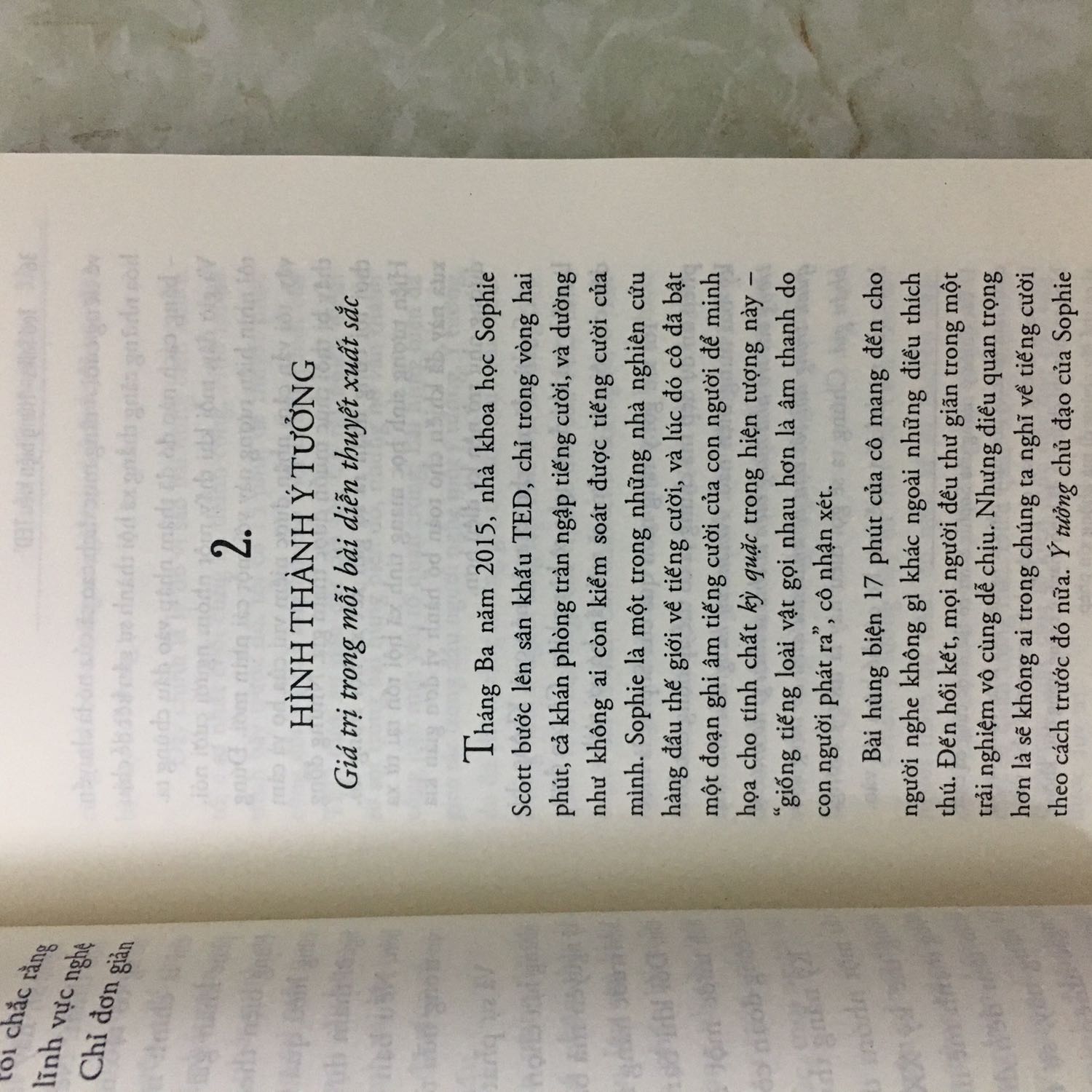 Sách hay, tiki giao hàg nhanh, bọc hàg cẩn thận. Chất lượng sách thì hơi kém: giấy mỏng, hằn chữ sag mặt bên kia, gáy sách dán cẩu thả, nhem nhuốc mà còn k chắc nữa T.T Sách của alpha book chán thế này cơ?!!!!!!!