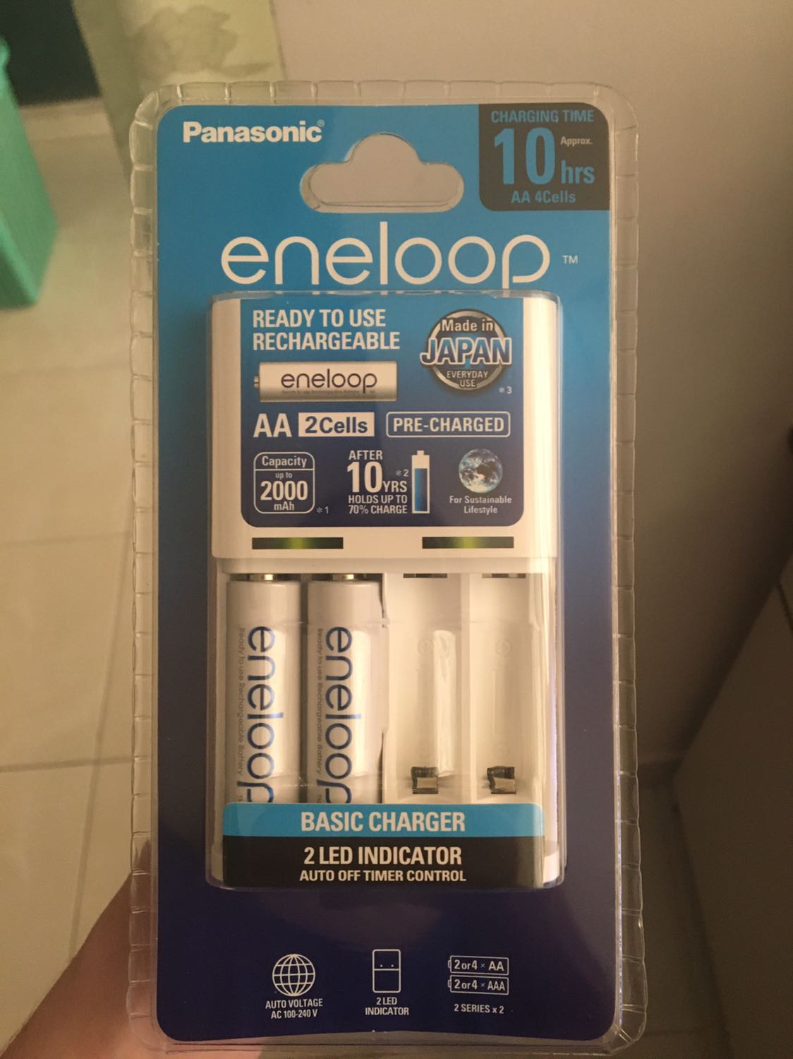 Sản phẩm đóng gói chắc chắn, còn nguyên seal, giao hàng nhanh. Hiện tại mình đg sạc thử để xài xem sao nhưng pin panasonic thì chắc ko lăn tăn