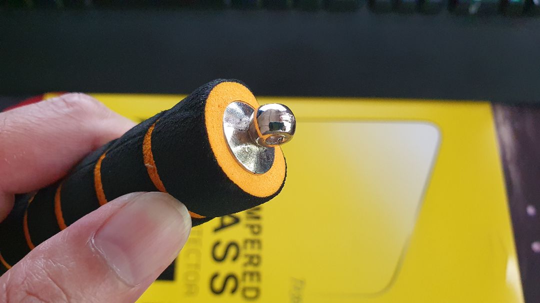 Thực tế kéo hết cỡ thấy gậy chỉ có 6 khúc, dài 110cm. Không như Mô tả. Ý kiến và cung cấp hình ảnh như yêu cầu với shop xong thì ... shop im lặng luôn :))