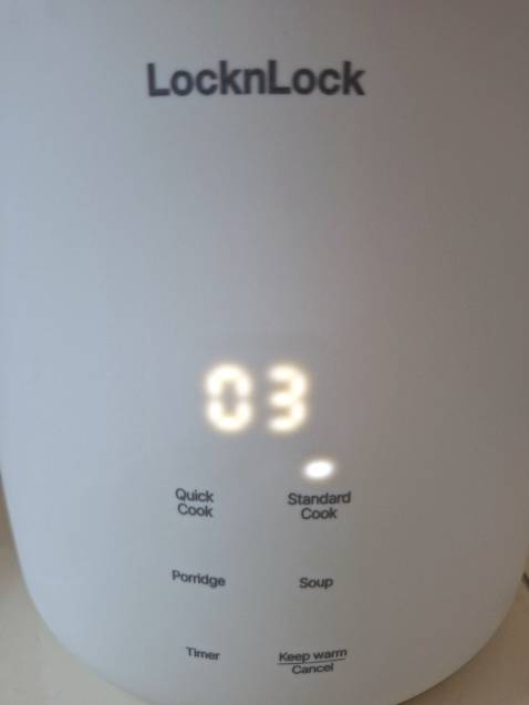 Nồi nhỏ gọn xinh xắn, cơm ngon, mau chín. Tiki giao hàng siêu tốc, shipper nhiệt tình lịch sự. 💯🩷