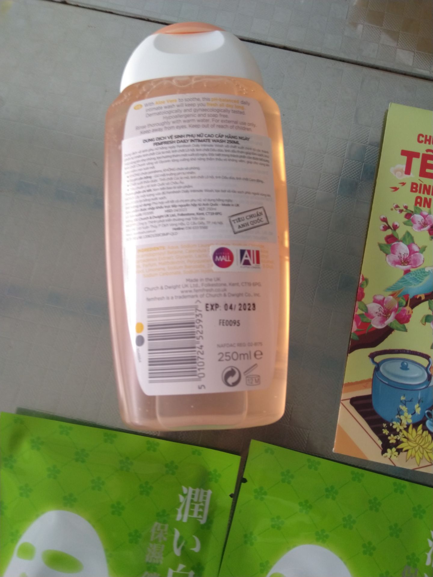 Đóng gói kín đáo, cẩn thận. Có tặng kèm bao lì xì 10k và 4 cái mặt nạ. Chưa sử dụng nên chưa đánh giá chất lượng được.