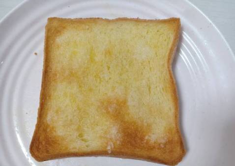 Máy nướng bánh vàng giòn ngon lắm. Săn sale giá rẻ nên rất ưng,🥳🥳