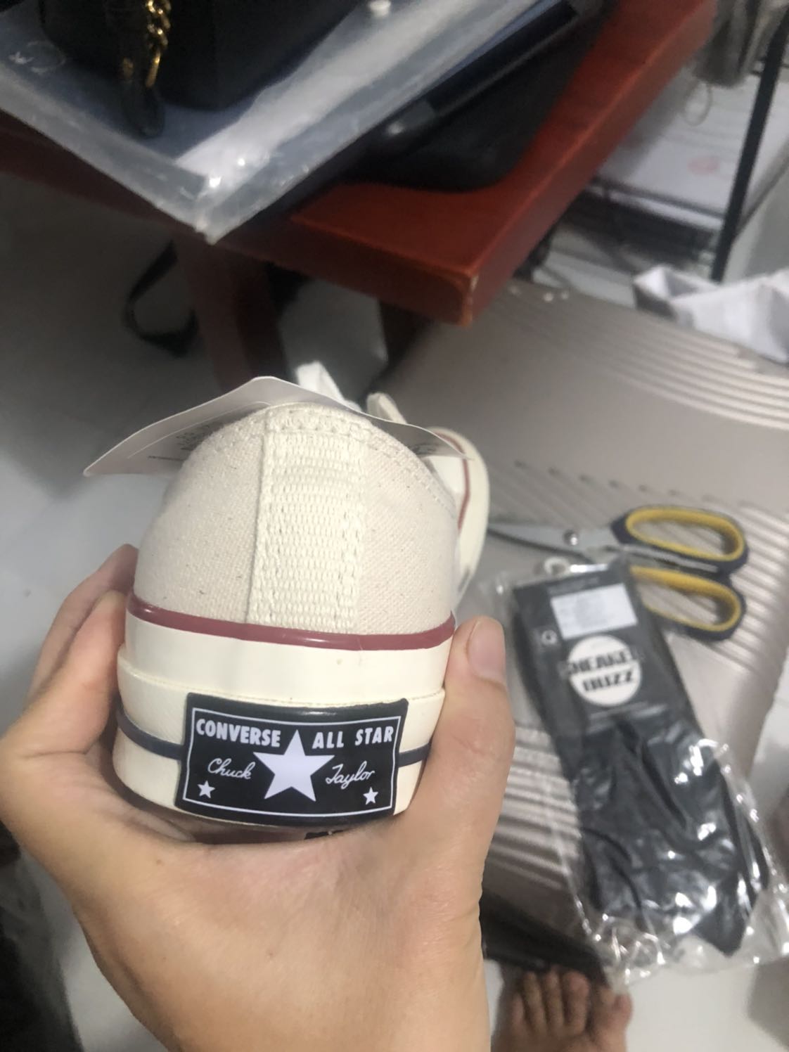 Size hơi to, phải đổi lại. Chưa mang nên ko biết cảm giác thế nào Size hơi to, phải đổi lại. Chưa mang nên ko biết cảm giác thế nào