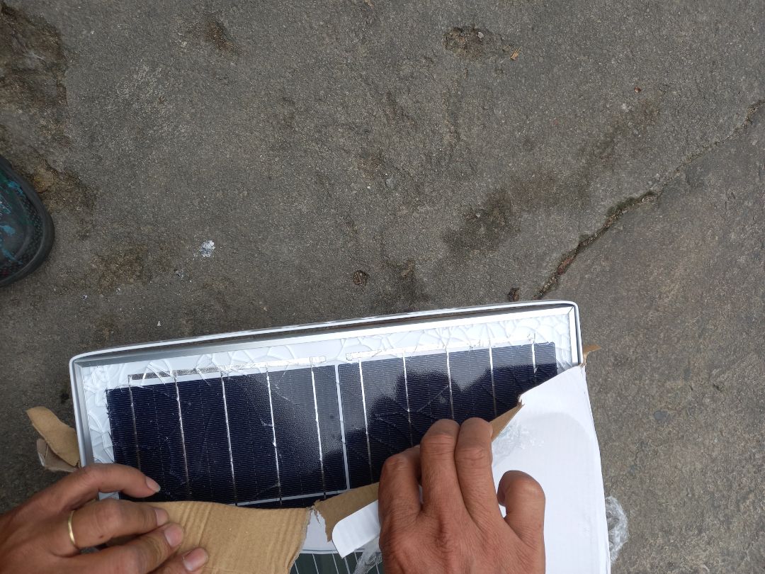 Giao sản phẩm bể nát kg thể sử dụng được . Đổi trả chậm quá . Giao sản phẩm bể nát kg thể sử dụng được . Đổi trả chậm quá .