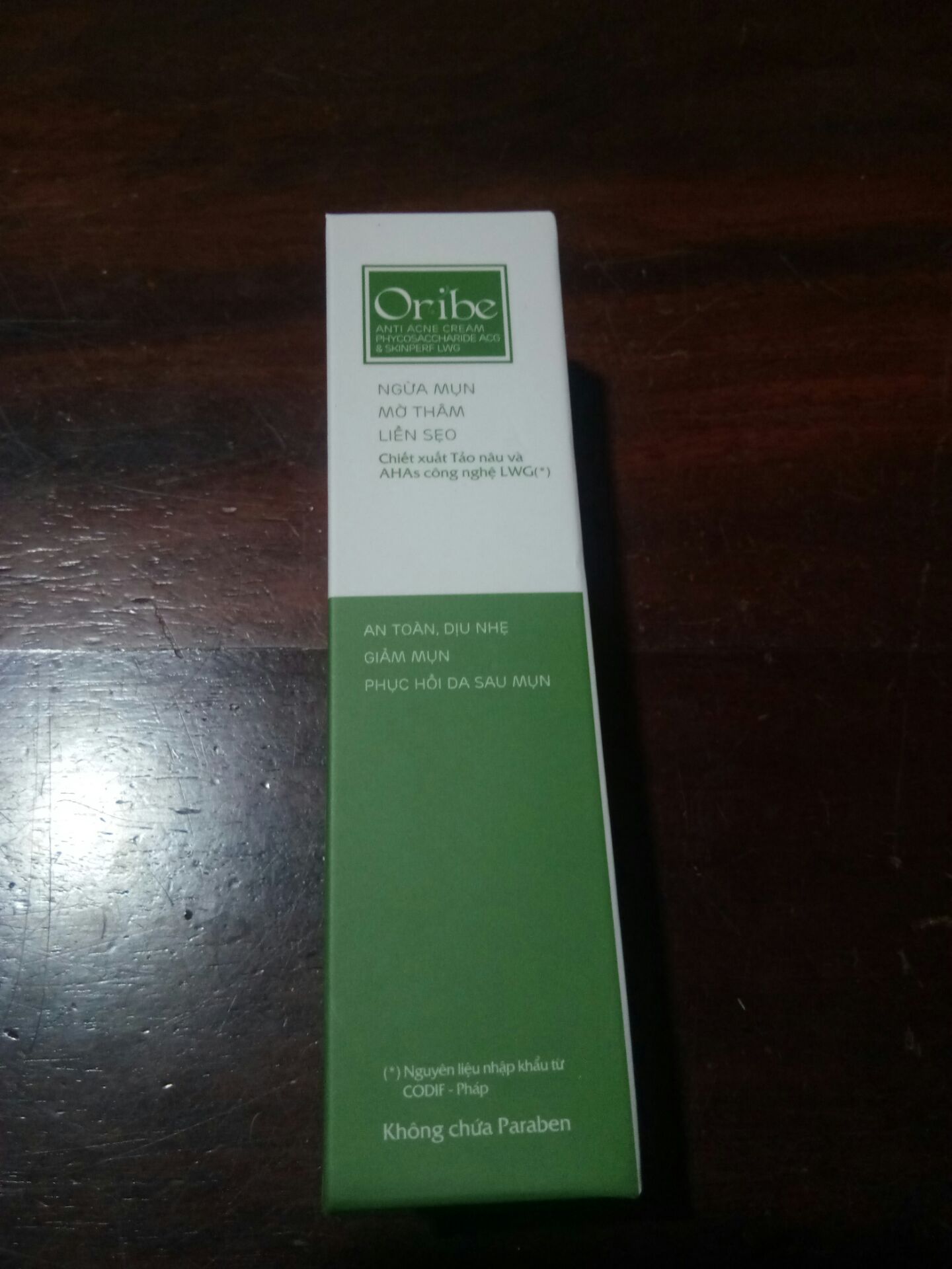 Giao hàng nhanh, đóng gói kĩ,  vì đây là lần đầu mình sử dụng sản phẩm nên vẫn chưa biết kết quả trên da có hiệu quả hay không nhưng về cơ bản, thành phần của sản phẩm khá lành tính và an toàn