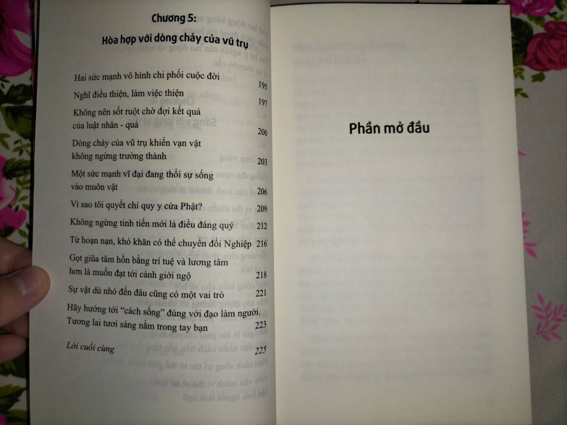 Sách đẹp, chất giấy tốt, nội dung mang đầy thông điệp tích cực, đánh giá cao dịch vụ bao sách của Tiki, shipper lịch sự 💯💯💯