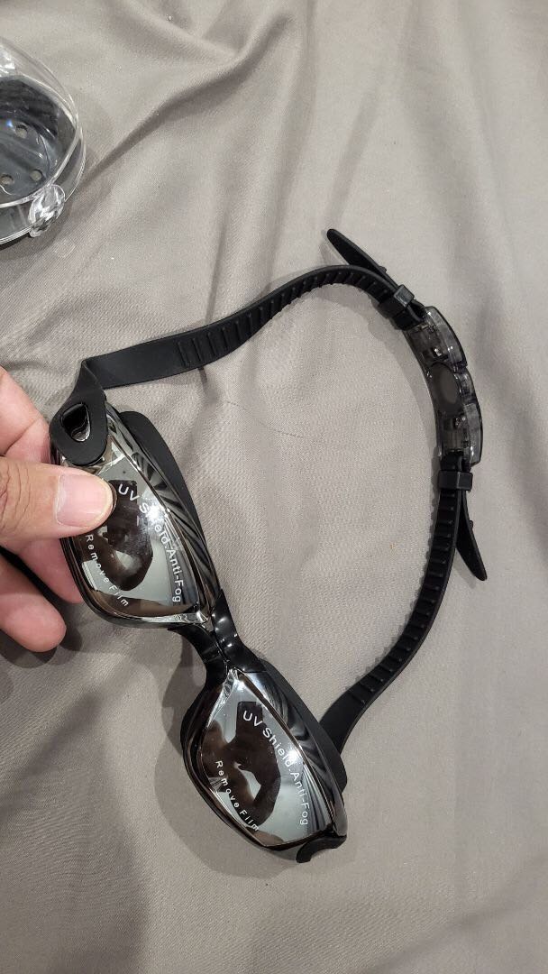 Ship nhanh quá trời! Vừa đặt xong đã nhận rùi hú hồn 
Giá cả như này hợp lý rùi ạ Cơ mà quên mất không đặt cái thảm yoga của shop nên giờ lật đật mua 1 cái nữa
Tặng shop 5 sao vì chăm sóc khách hàng có tâm ghê lun
À, nhớ tặng em mã giảm giá nha nãy nhắn mà em quên mất chưa lưu